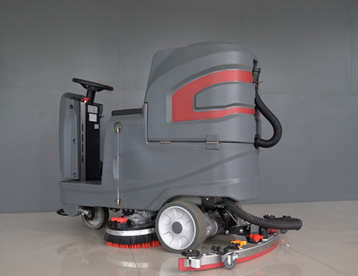 駕駛式洗地機 駕駛式洗地機