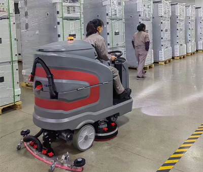 駕駛式洗地機(jī) 駕駛式洗地機(jī)