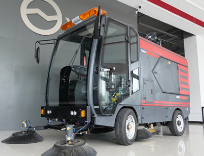 駕駛式掃地機 駕駛式掃地機