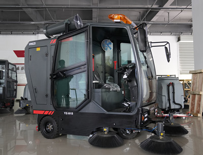 電動(dòng)掃地車 電動(dòng)掃地車